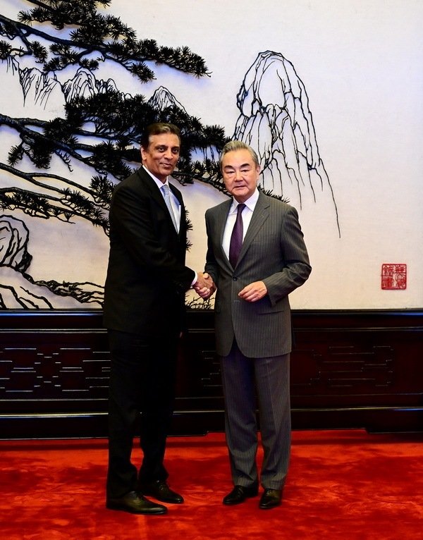 配资网站排名 王毅会见美中贸易全国委员会董事会代表团